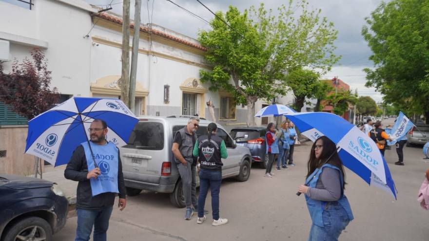 SADOP denunció despidos y vulneración de derechos a docentes del Colegio Santa María